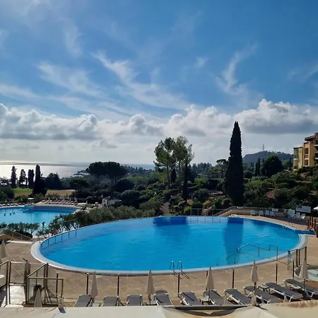 Cap Esterel Agay Raphael Vue 4 Personnes Chez Evelyne Apartment