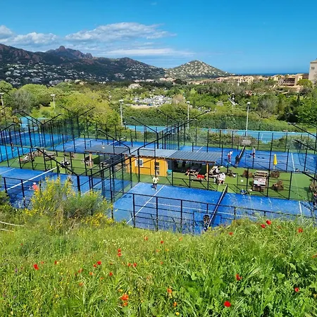 Apartment Cap Esterel Agay Raphael Vue 4 Personnes Chez Evelyne Saint-Raphael (Var)