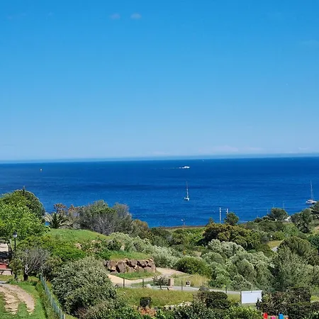 Apartment Cap Esterel Agay Raphael Vue 4 Personnes Chez Evelyne Saint-Raphael (Var)