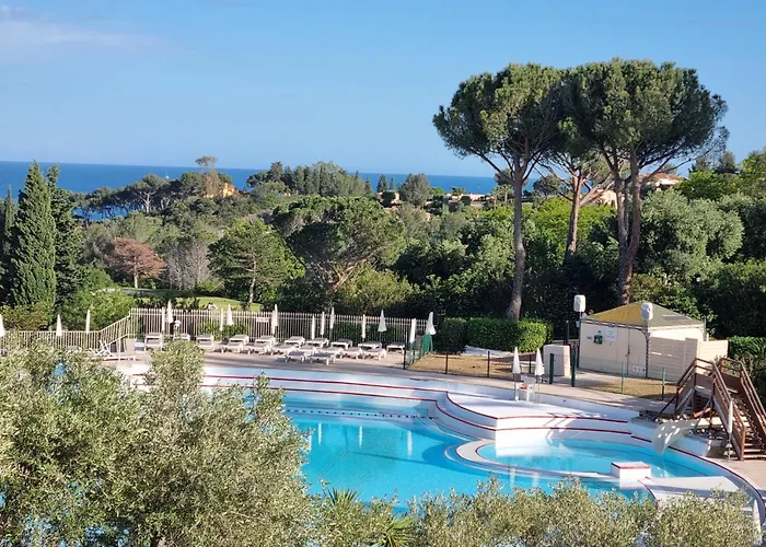 Cap Esterel Agay Raphael Vue 4 Personnes Chez Evelyne